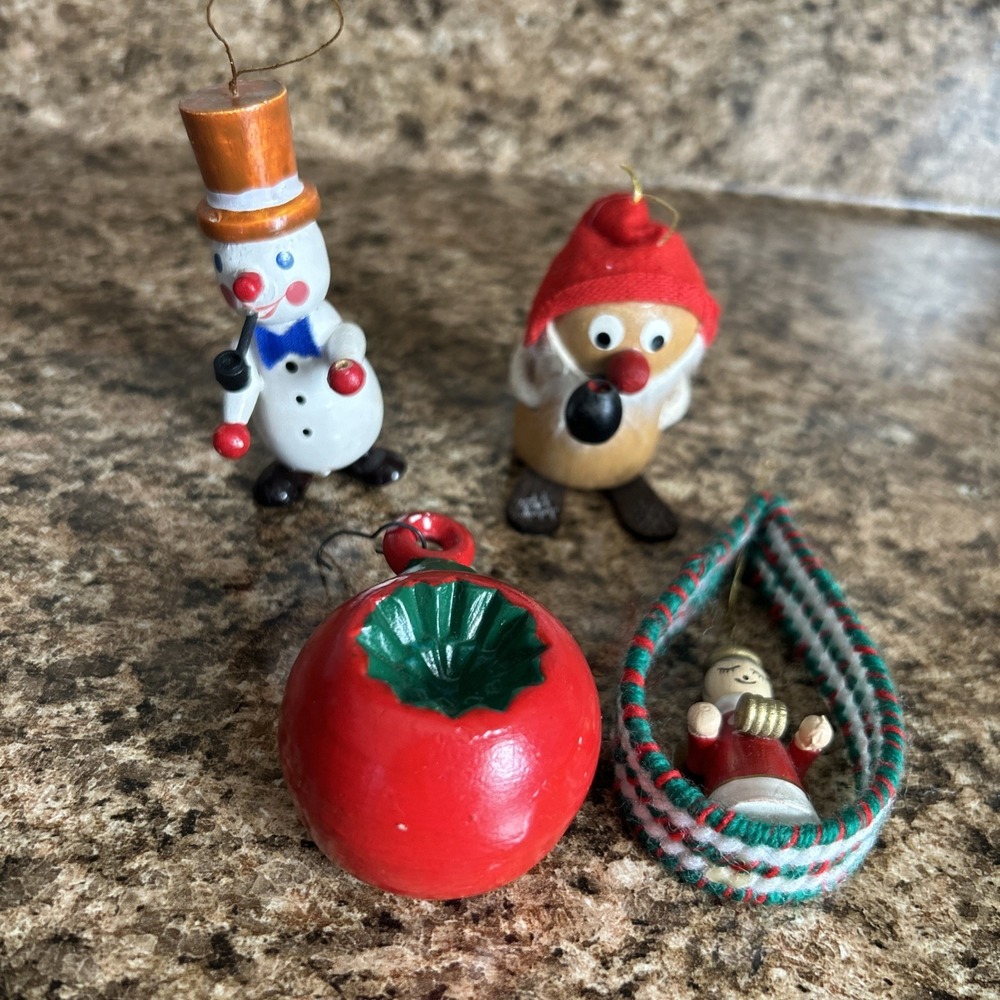 LOT 4  VINTAGE WOODEN CHRISTMAS TREE ORNAMENTS JAPAN Snowman Gnome Angel Bulb‎